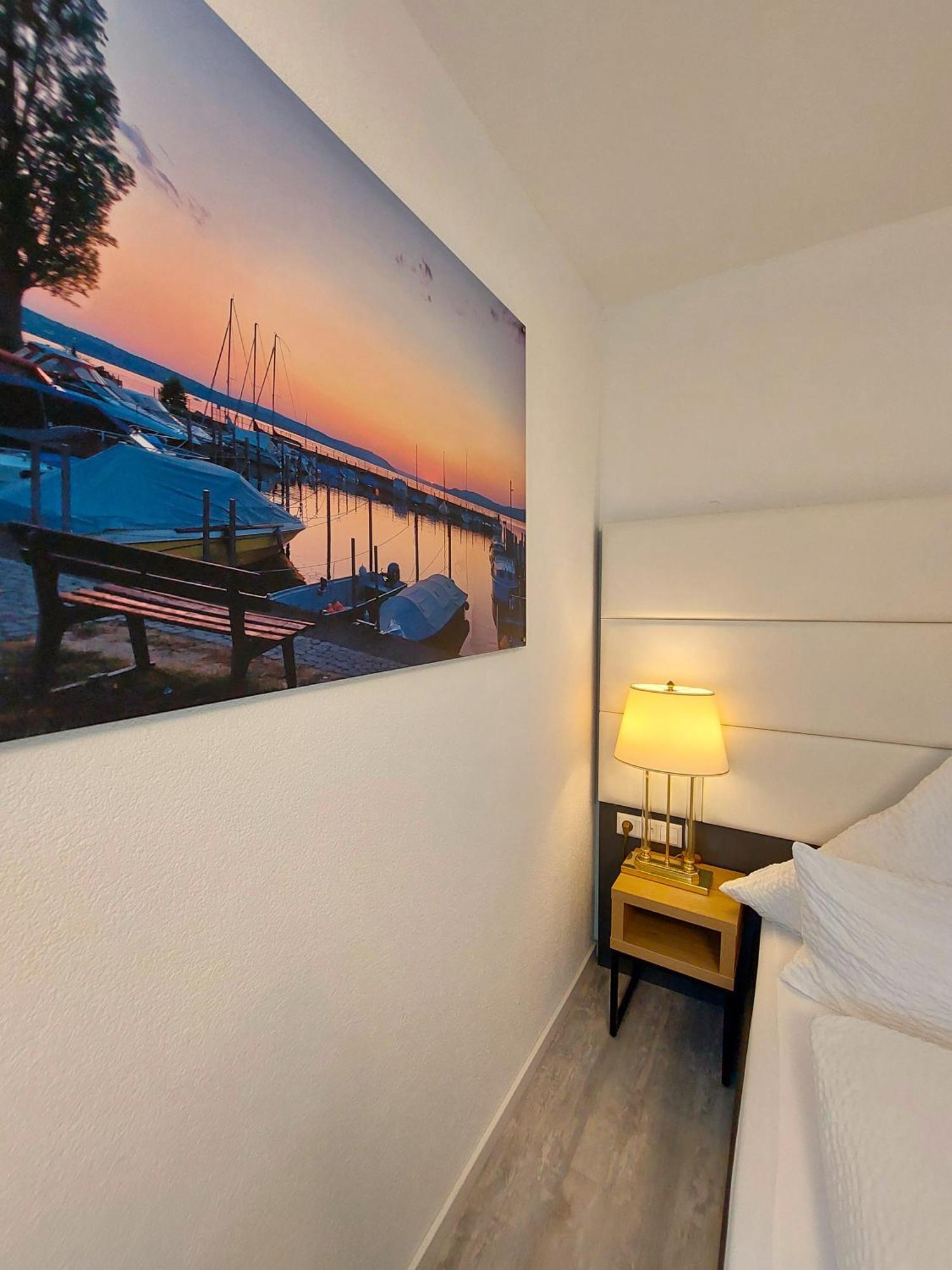 Bodensee Sunshine Zimmer & Apts. 울딘겐물호펜 외부 사진