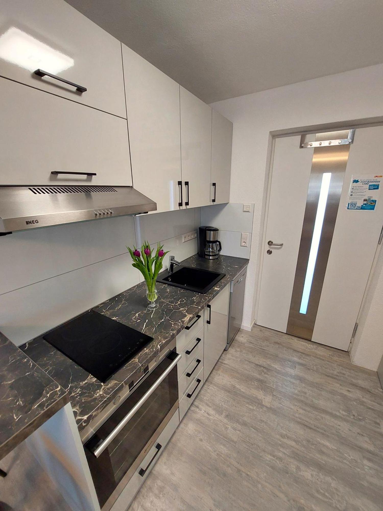 Bodensee Sunshine Zimmer & Apts. 울딘겐물호펜 외부 사진