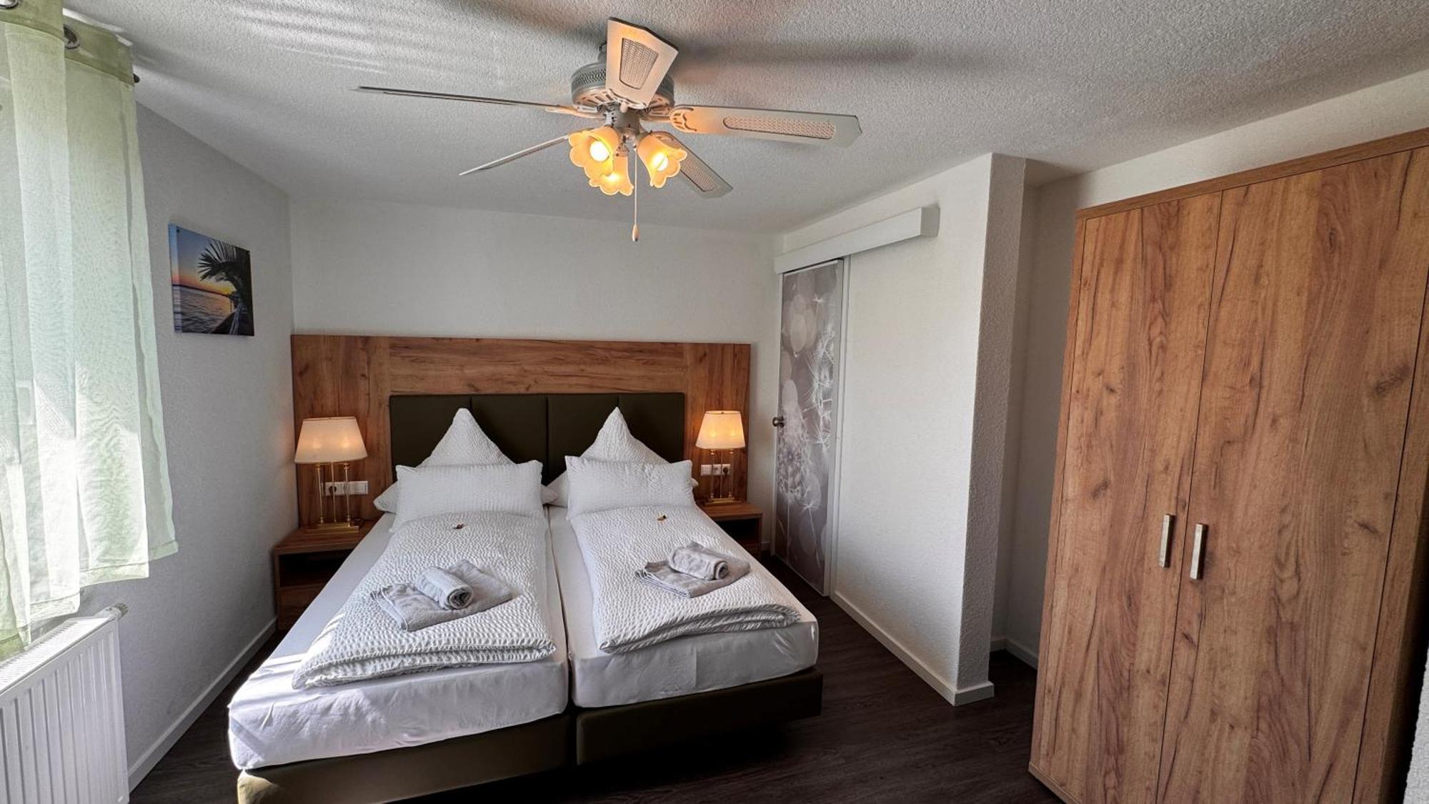 Bodensee Sunshine Zimmer & Apts. 울딘겐물호펜 외부 사진