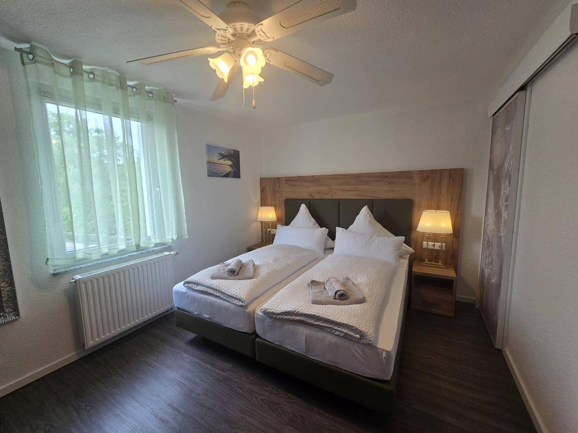 Bodensee Sunshine Zimmer & Apts. 울딘겐물호펜 외부 사진
