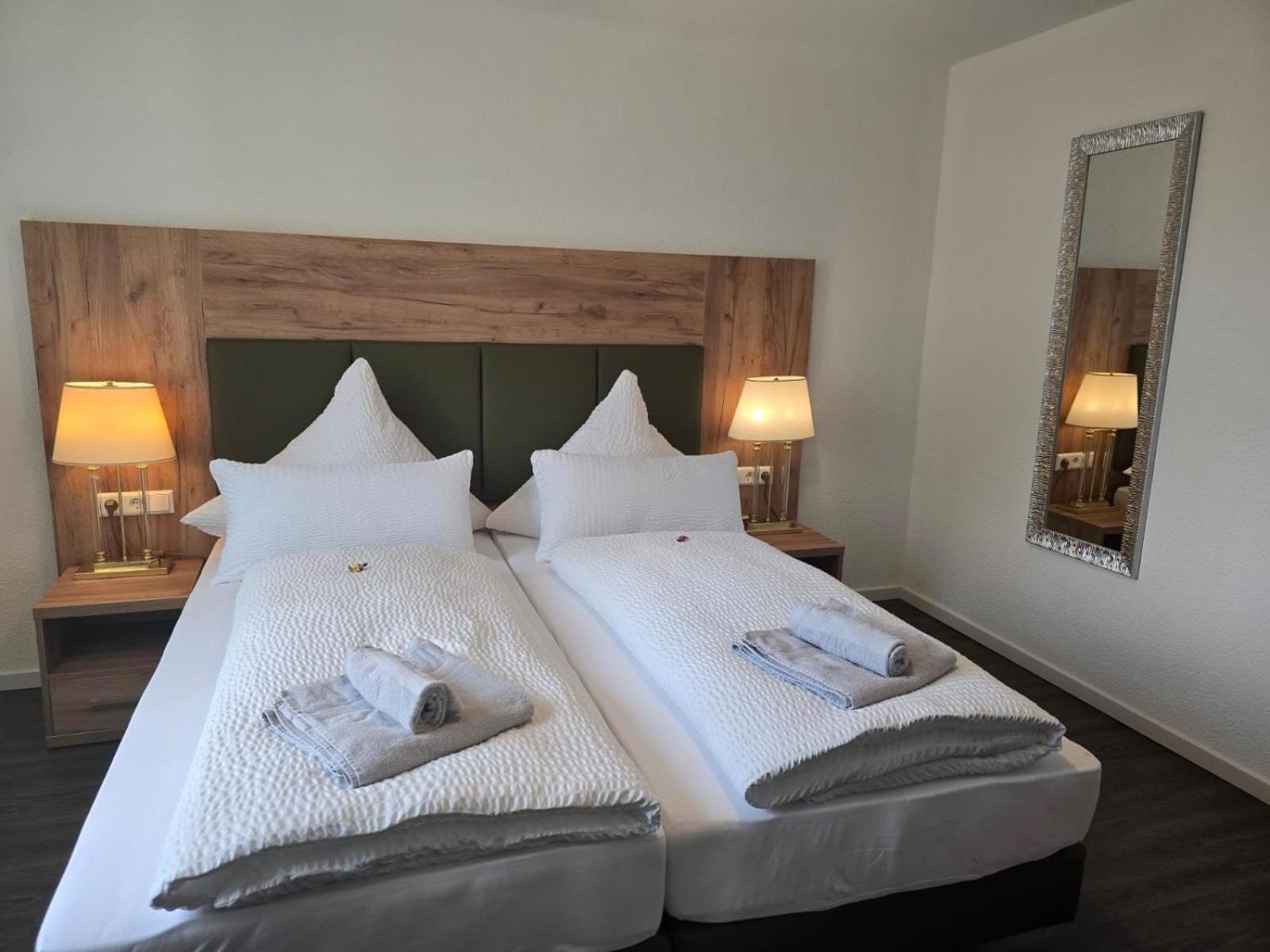 Bodensee Sunshine Zimmer & Apts. 울딘겐물호펜 외부 사진